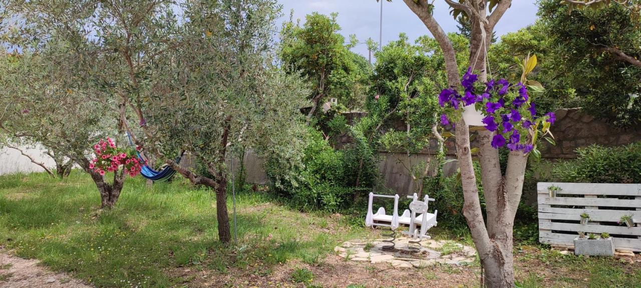 Apartments Villa Mihaela Banj Exterior photo