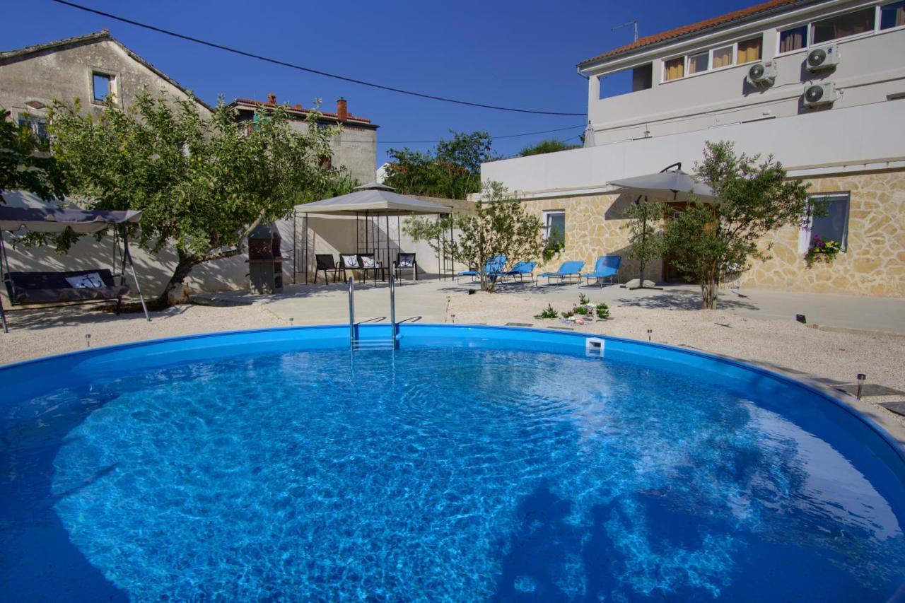 Apartments Villa Mihaela Banj Exterior photo