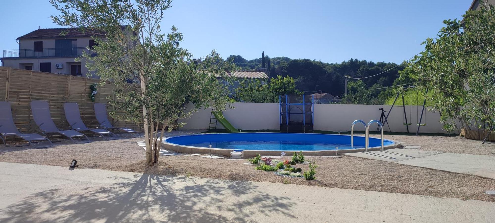 Apartments Villa Mihaela Banj Exterior photo